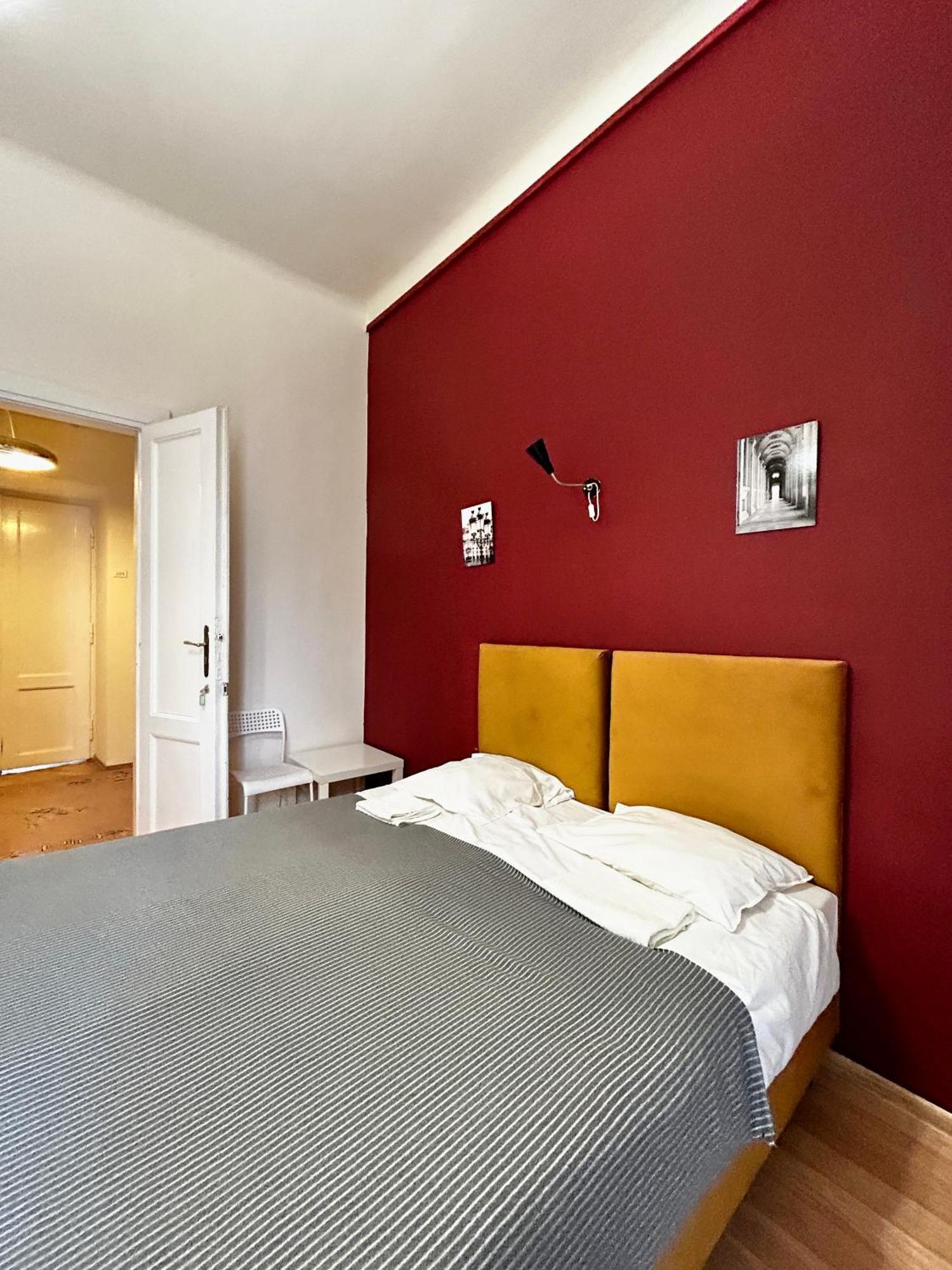 Harmony Aparthotel Krasków Exteriör bild